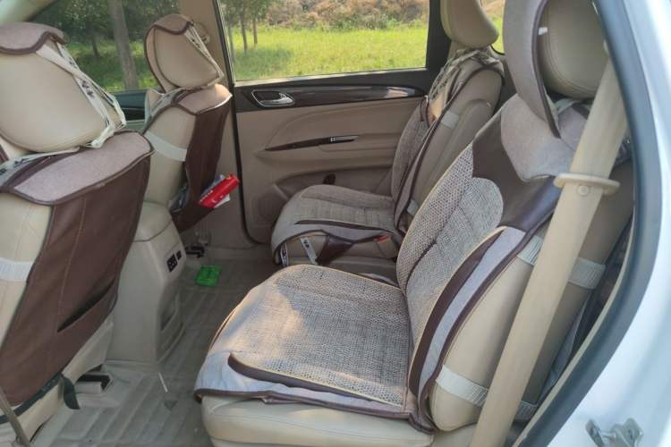 Used Baojun 730 2016 1.5L Manual Luxury Edition 7 Seats Left Rear Seat