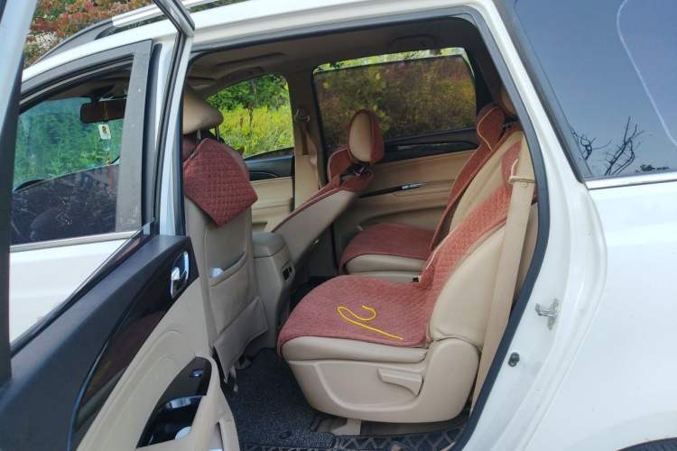 Used Baojun 730 2016 1.5L Manual Luxury Edition 7 Seats Left Rear Seat
