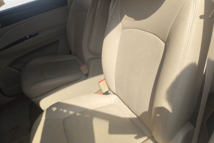 Used Baojun 730 2016 1.5L Manual Standard Version 7 Seats Left Rear Seat