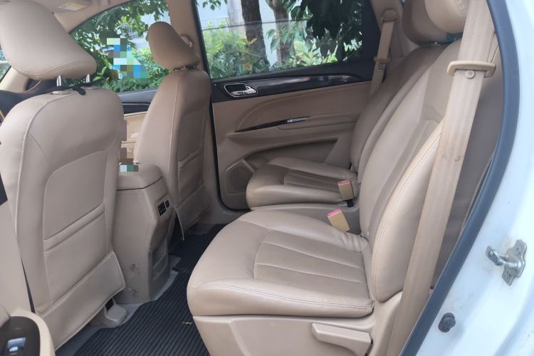 Used Baojun 730 2016 1.5L Manual Comfort Version 7 Seats China V Emission Standard Left Rear Seat