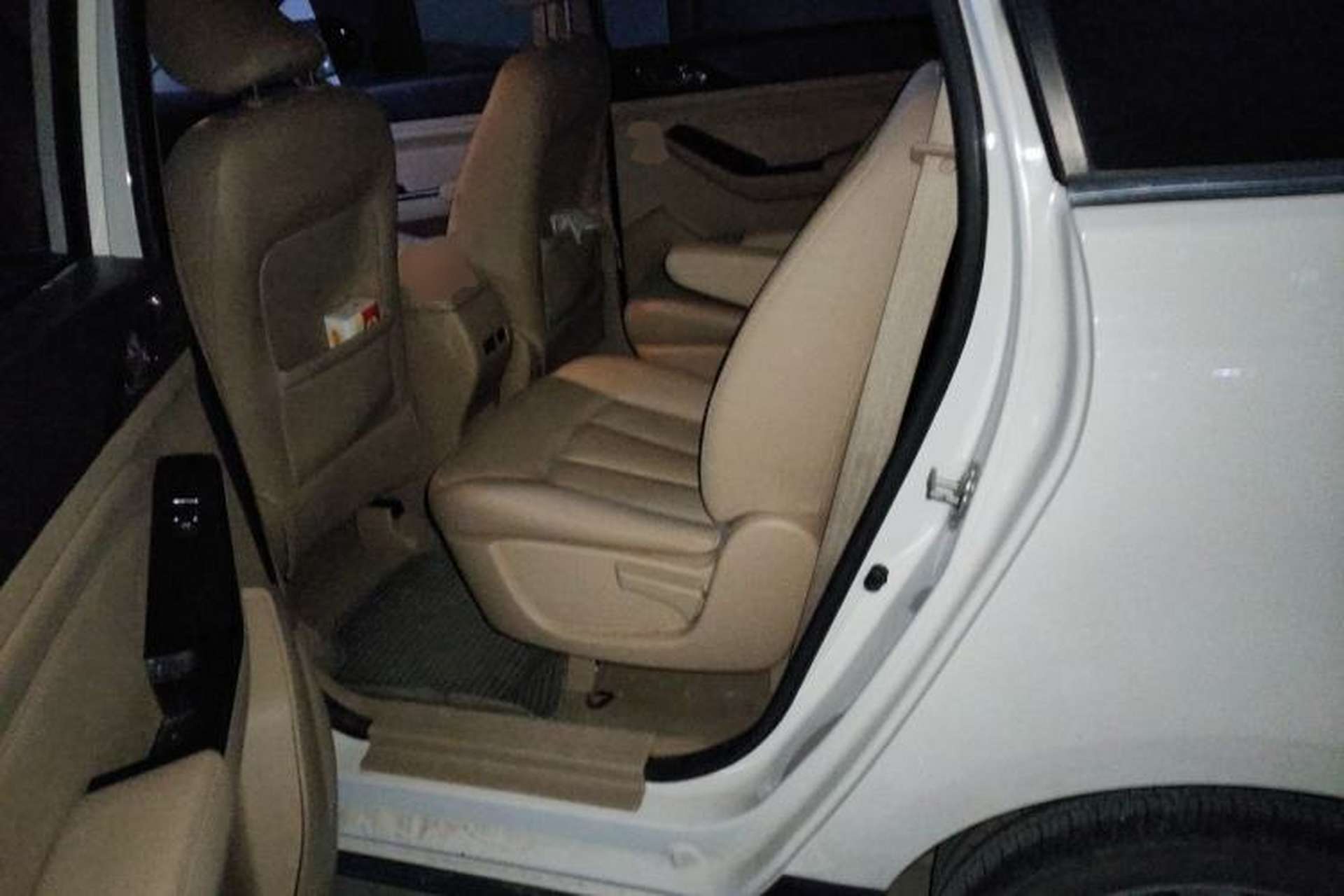 Used Baojun 730 2016 1.8L iAMT Luxury Model 7 Seats Left Rear Seat
