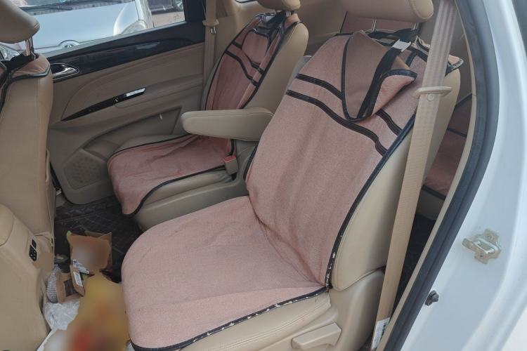 Used Baojun 730 2016 1.5L Manual Comfort Version 7 Seats China V Emission Standard Left Rear Seat