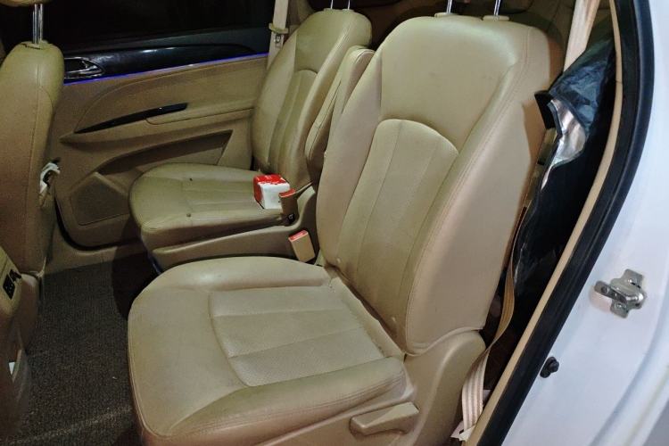 Used Baojun 730 2016 1.5T Manual Luxury Edition 7 Seats Left Rear Seat