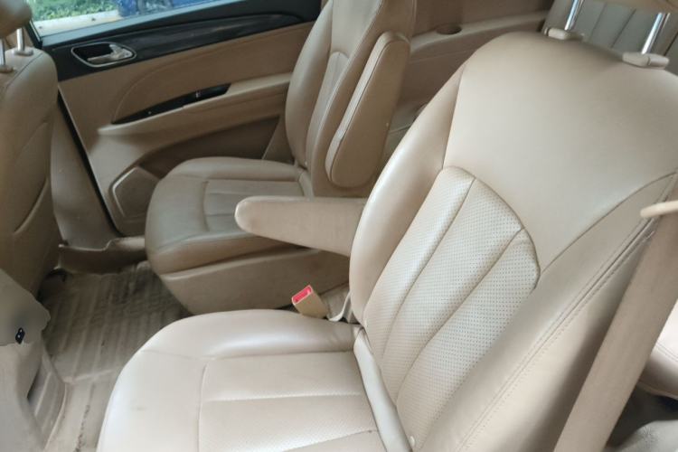 Used Baojun 730 2016 1.8L iAMT Luxury Model 7 Seats Left Rear Seat