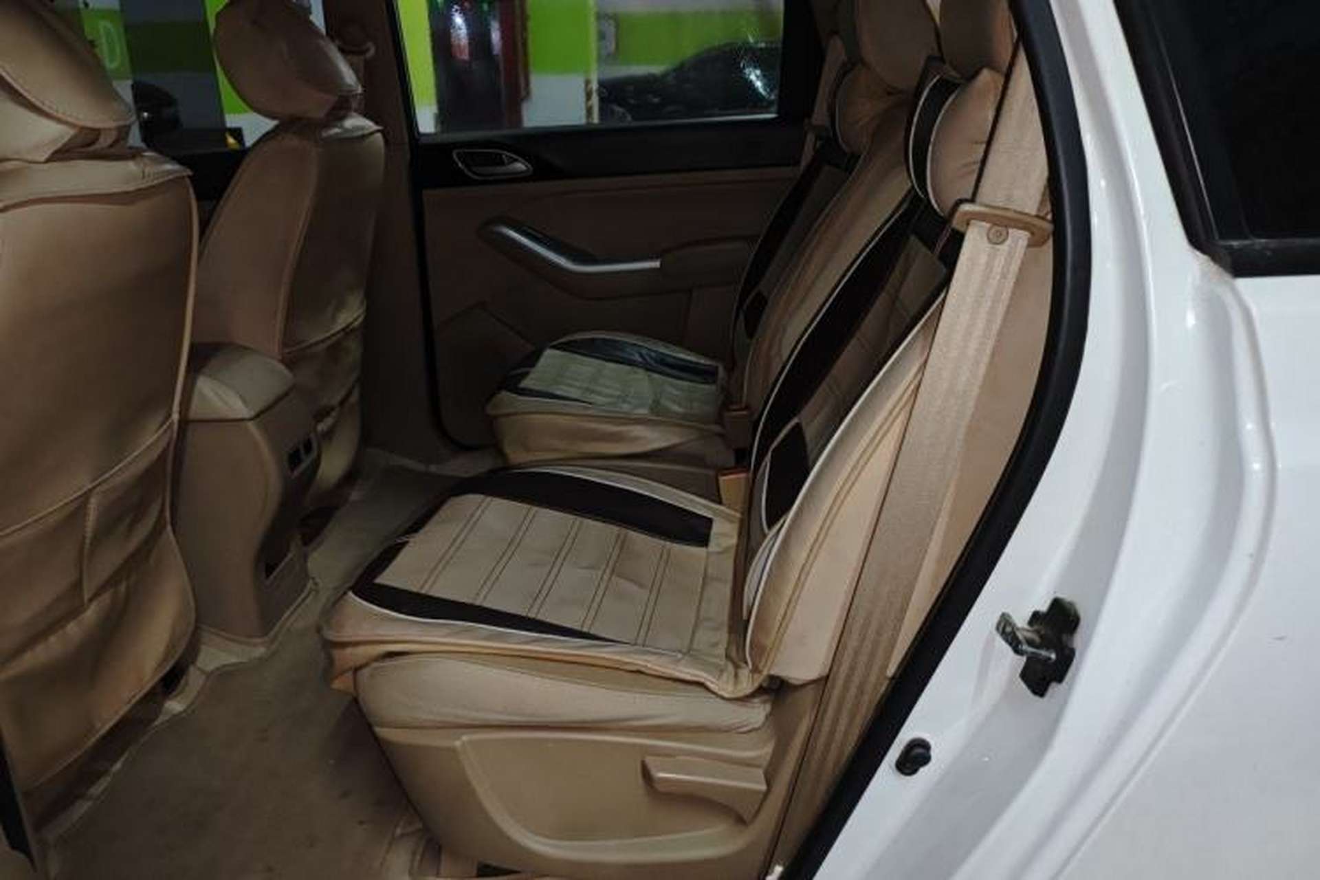 Used Baojun 730 2016 1.5L Manual Value Edition 7 Seats China V Emission Standard Left Rear Seat