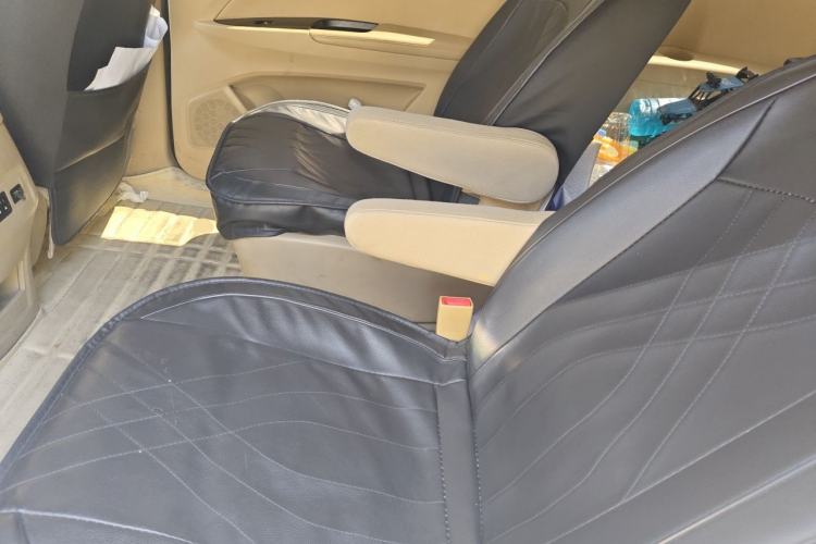 Used Baojun 730 2016 1.5L Manual Standard Version 7 Seats Left Rear Seat