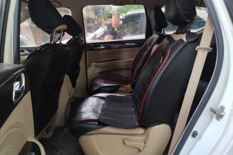Used Baojun 730 2016 1.5L Manual Comfort Version 7 Seats China V Emission Standard Left Rear Seat
