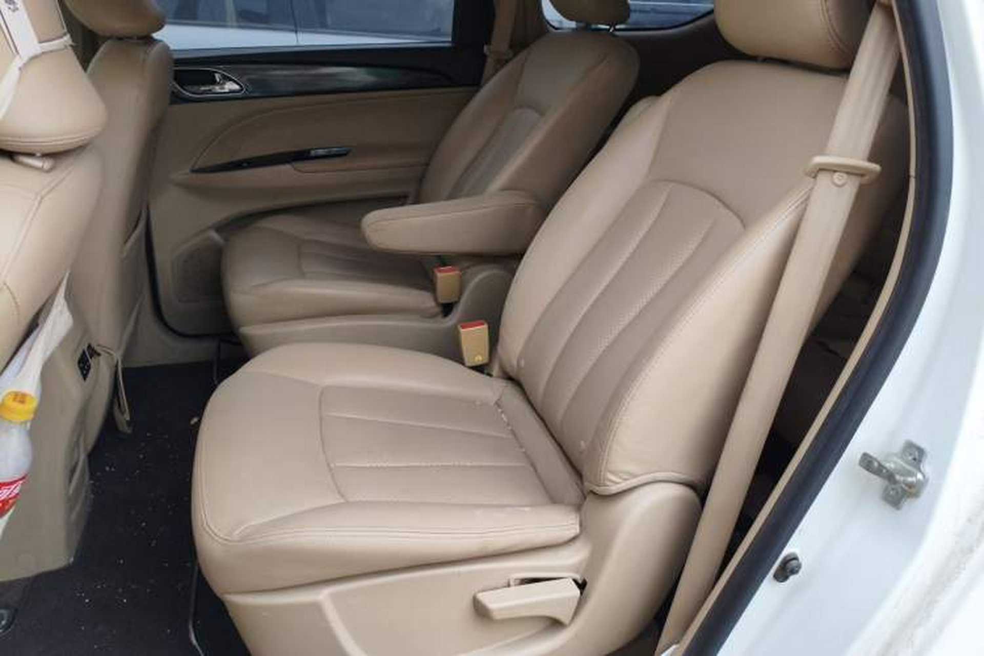 Used Baojun 730 2016 1.8L iAMT Luxury Model 7 Seats Left Rear Seat