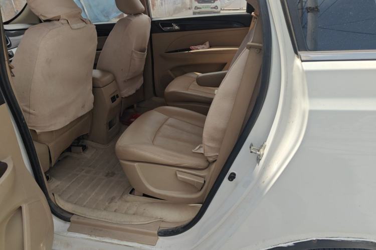 Used Baojun 730 2016 1.5L Manual Luxury Edition 7 Seats Left Rear Seat