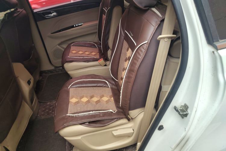 Used Baojun 730 2016 1.5L Manual Luxury Edition 7 Seats Left Rear Seat
