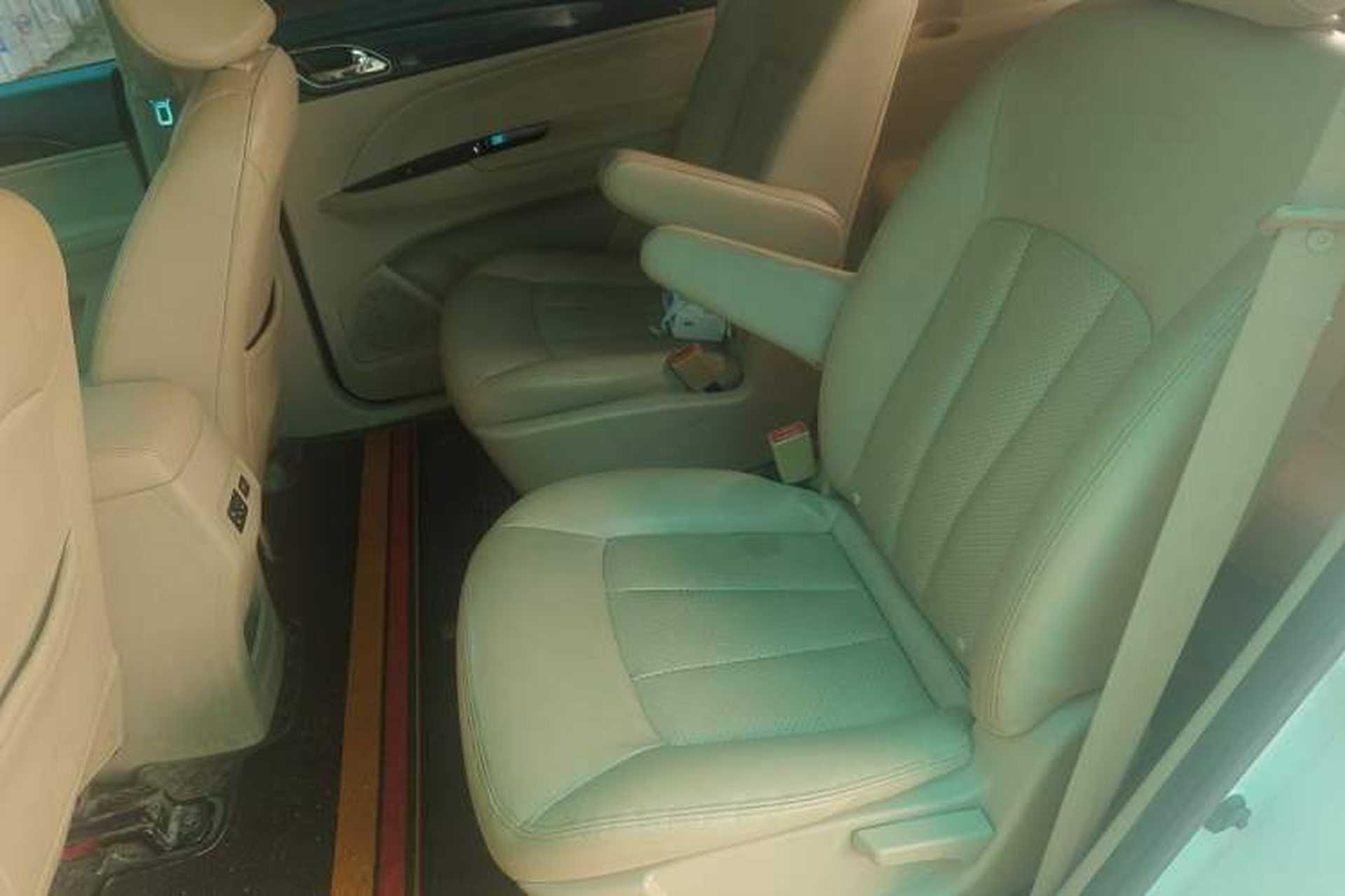 Used Baojun 730 2016 1.5L Manual Comfort Version 7 Seats China V Emission Standard Left Rear Seat