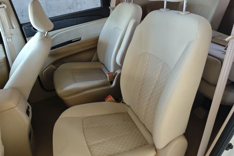 Used Baojun 730 2016 1.5L Manual Value Edition 7 Seats China V Emission Standard Left Rear Seat