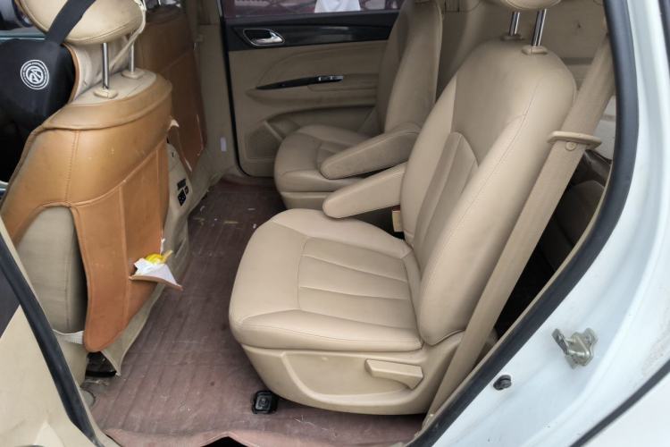 Used Baojun 730 2016 1.5L Manual Luxury Edition 7 Seats Left Rear Seat
