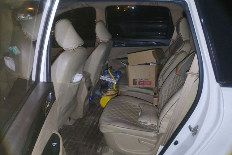 Used Baojun 730 2016 1.5L Manual Comfort Version 7 Seats China V Emission Standard Left Rear Seat