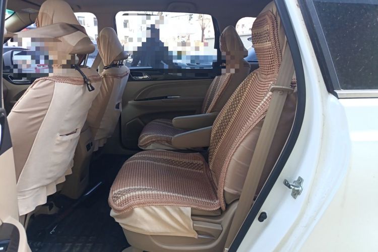 Used Baojun 730 2016 1.5L Manual Luxury Edition 7 Seats Left Rear Seat
