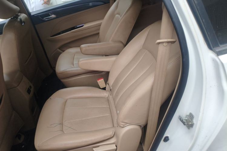 Used Baojun 730 2016 1.5L Manual Luxury Edition 7 Seats Left Rear Seat