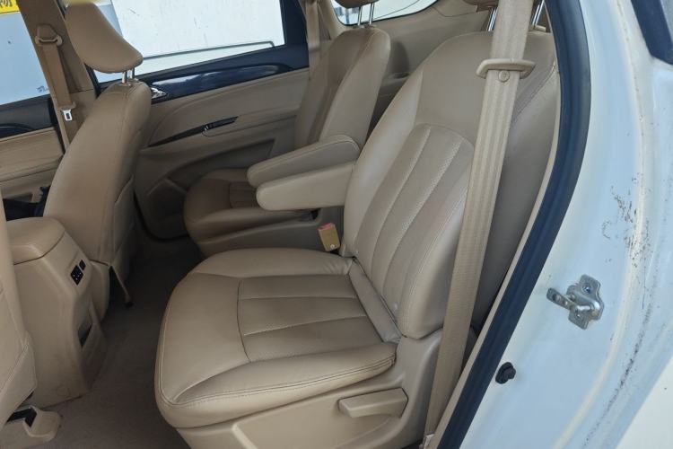 Used Baojun 730 2016 1.5T Manual Luxury Edition 7 Seats Left Rear Seat
