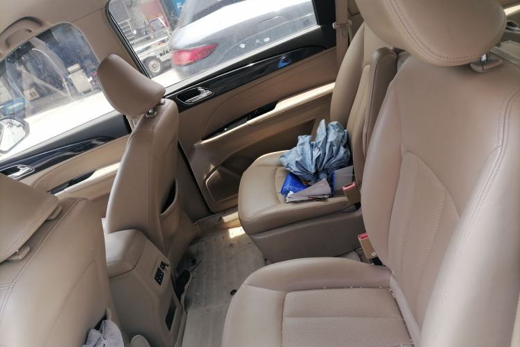 Used Baojun 730 2016 1.5L Manual Comfort Version 7 Seats China V Emission Standard Left Rear Seat