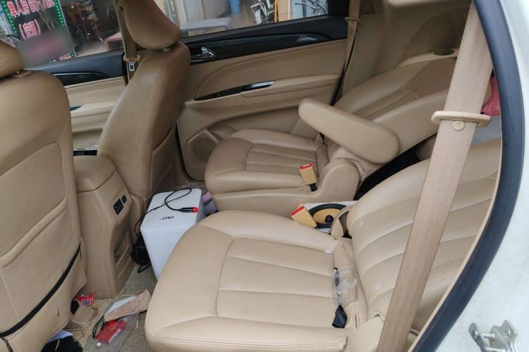 Used Baojun 730 2016 1.5L Manual Luxury Edition 7 Seats Left Rear Seat