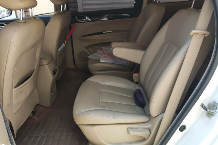 Used Baojun 730 2016 1.5L Manual Comfort Version 7 Seats China V Emission Standard Left Rear Seat