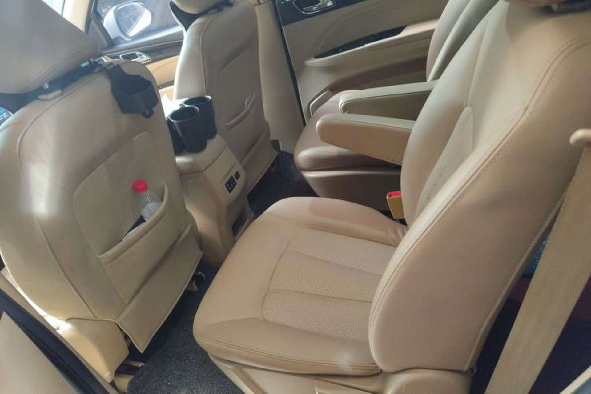 Used Baojun 730 2016 1.5L Manual Comfort Version 7 Seats China V Emission Standard Left Rear Seat