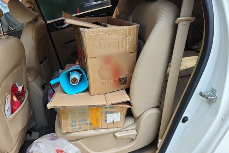 Used Baojun 730 2016 1.8L iAMT Comfort Version 7 Seats Left Rear Seat