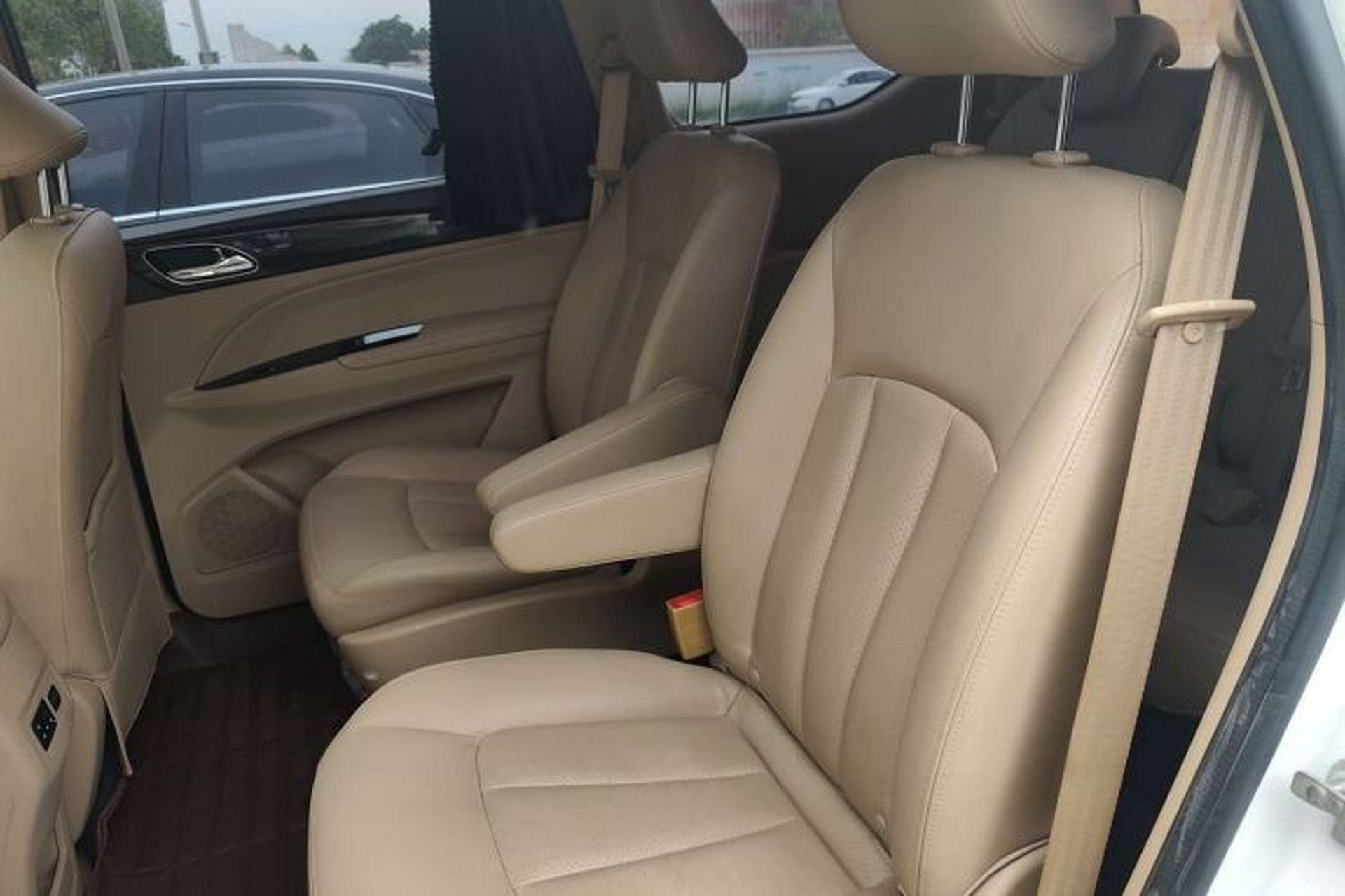 Used Baojun 730 2016 1.5L Manual Luxury Edition 7 Seats Left Rear Seat