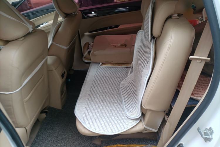 Used Baojun 730 2016 1.8L iAMT Luxury Model 7 Seats Left Rear Seat