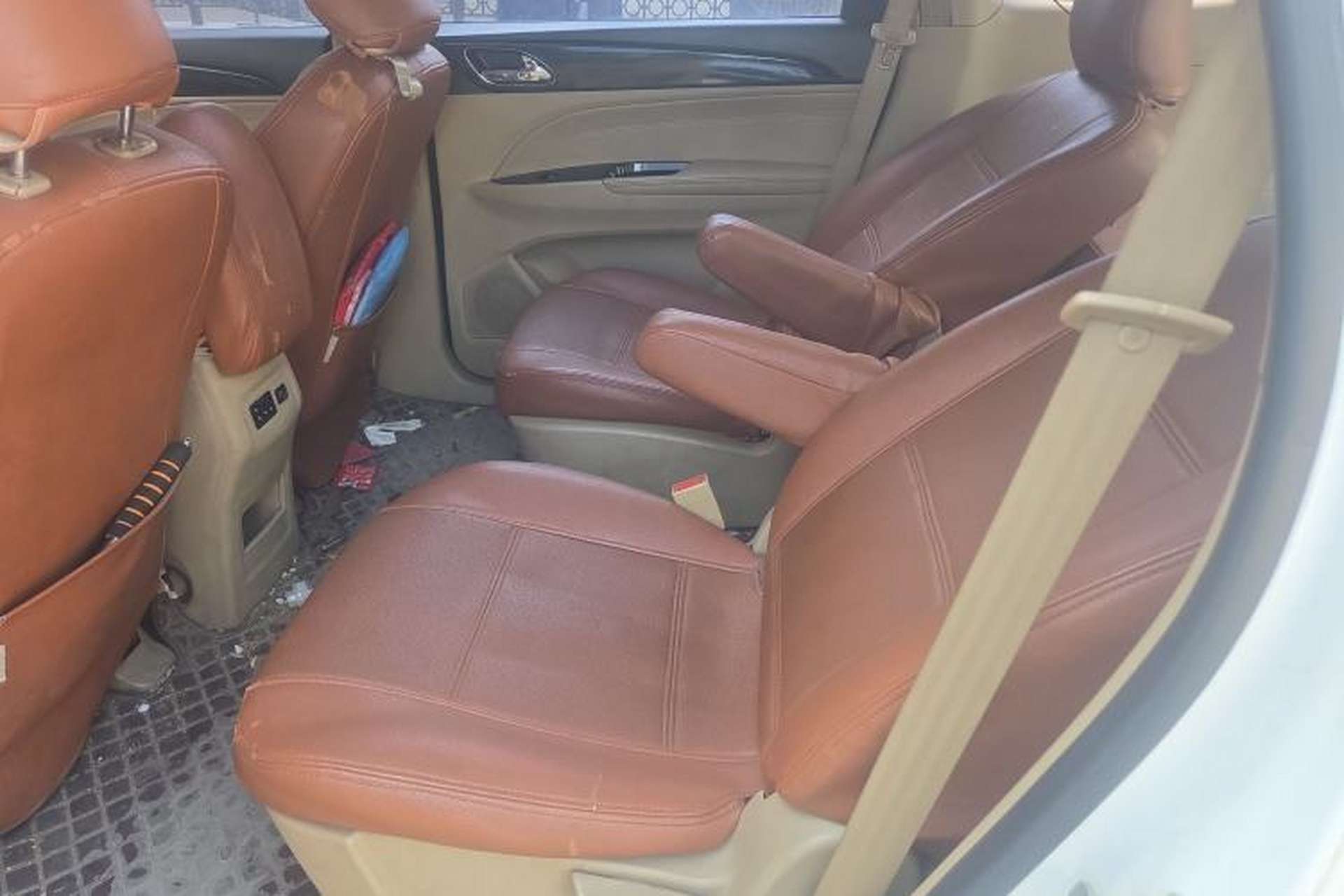 Used Baojun 730 2016 1.5T Manual Luxury Edition 7 Seats Left Rear Seat