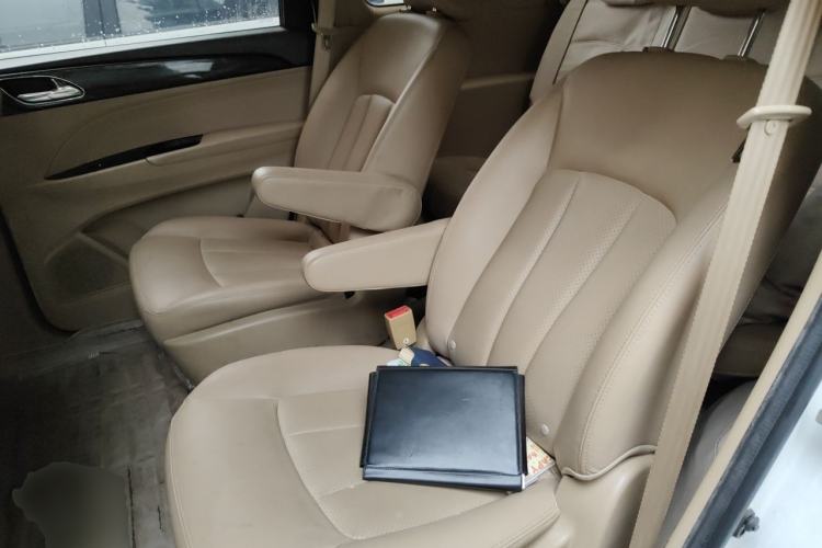Used Baojun 730 2016 1.5L Manual Comfort Version 7 Seats China V Emission Standard Left Rear Seat