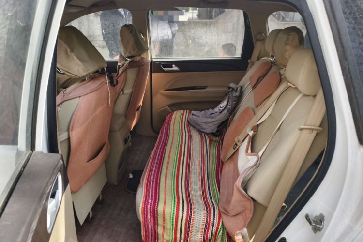 Used Baojun 730 2016 1.5L Manual Standard Version 5 Seats Left Rear Seat