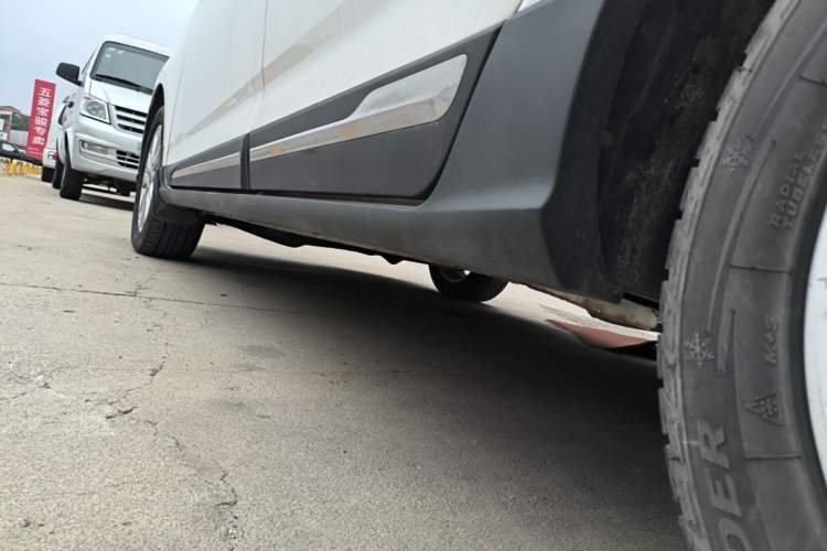Used Baojun 730 2016 1.5L Manual Comfort Version 7 Seats China V Emission Standard Left Side Sill