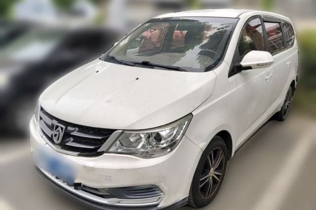 Used Baojun 730 2016 Revised Version 1.5L Manual Standard Model 5 Seats