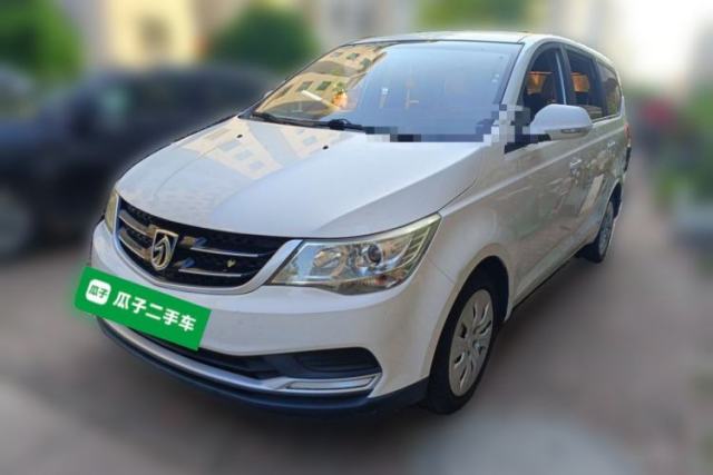 Używany Baojun 730 2016 1.5L Manual Value Edition 8 Seats China V Emission Standard