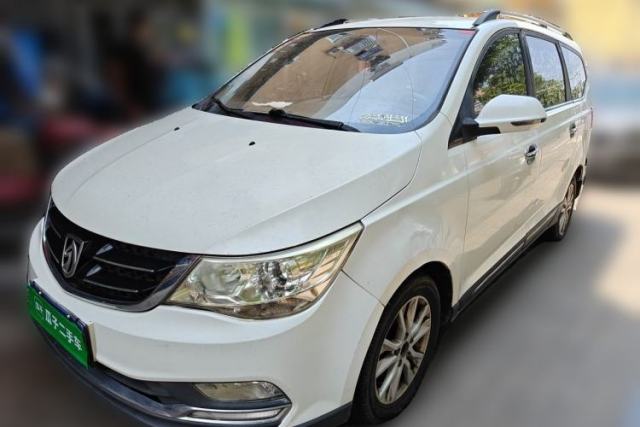 Baojun 730 2016 1.5L Manual Comfort Version 7 Seats China V Emission Standard usado