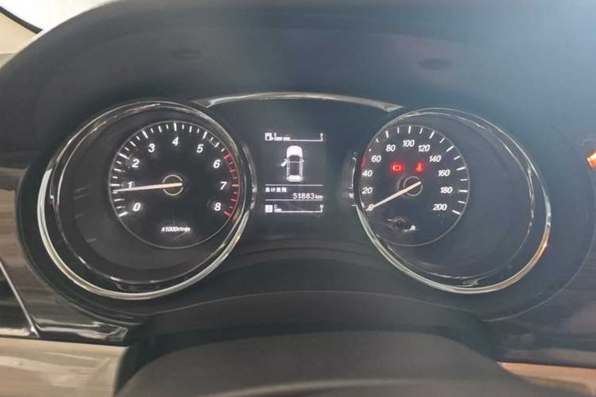 Used Baojun 730 2016 1.5T Manual Comfort Version 7 Seats Odometer Close Up
