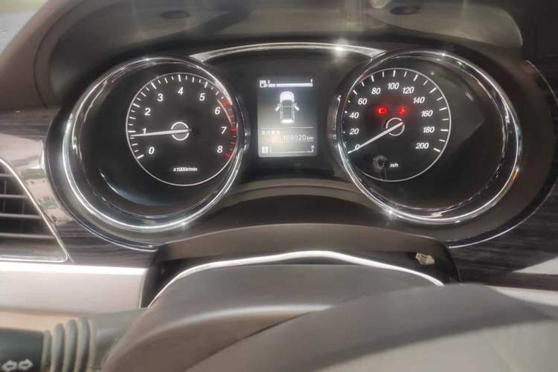 Used Baojun 730 2016 1.5L Manual Comfort Version 7 Seats China V Emission Standard Odometer Close Up