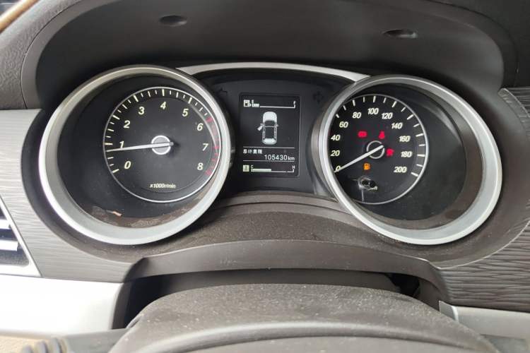 Used Baojun 730 2016 1.5L Manual Standard Version 7 Seats Odometer Close Up