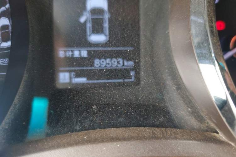 Used Baojun 730 2016 1.5T Manual Comfort Version 7 Seats Odometer Close Up