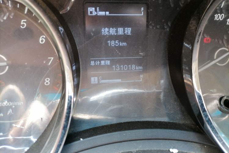 Used Baojun 730 2016 1.5L Manual Comfort Version 7 Seats China V Emission Standard Odometer Close Up