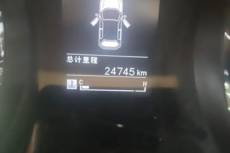 Used Baojun 730 2016 1.5T Manual Comfort Version 7 Seats Odometer Close Up