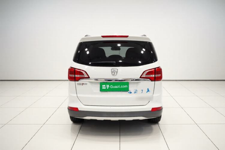 Used Baojun 730 2016 1.5L Manual Luxury Edition 7 Seats Rear