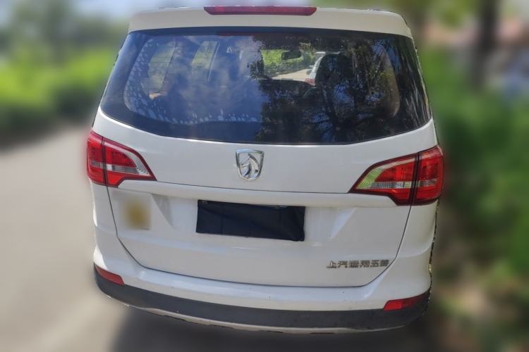 Used Baojun 730 2016 Revised 1.5L Manual Standard Version 7 Seats China V Emission Standard Rear