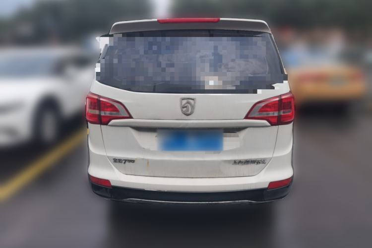 Used Baojun 730 2016 Revised 1.5L Manual Standard Version 7 Seats China V Emission Standard Rear