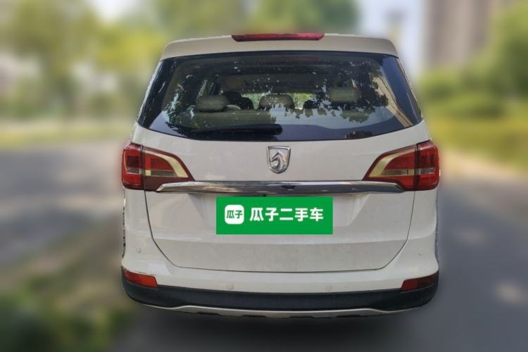 Used Baojun 730 2016 1.8L Manual Luxury Edition 7 Seats Rear
