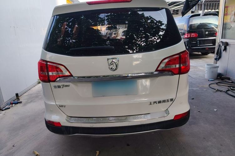 Used Baojun 730 2016 1.5T Manual Luxury Edition 7 Seats Rear