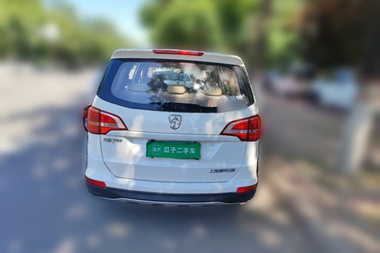 Used Baojun 730 2016 1.5L Manual Standard Version 7 Seats Rear