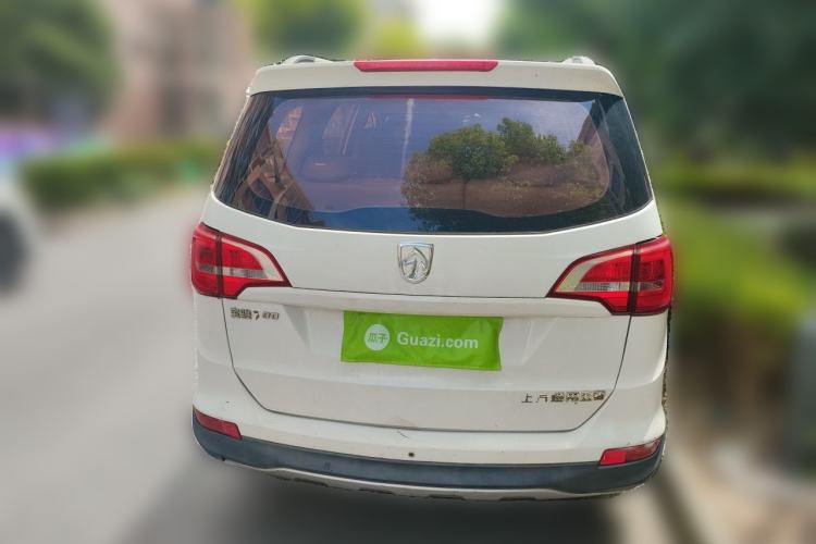 Used Baojun 730 2016 Revised 1.5L Manual Standard Version 7 Seats China V Emission Standard Rear