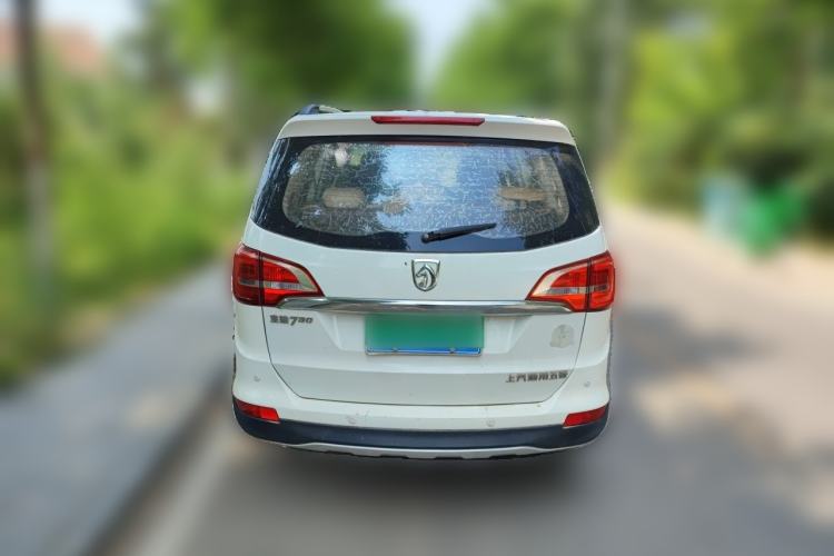 Used Baojun 730 2016 1.5L Manual Standard Version 7 Seats Rear