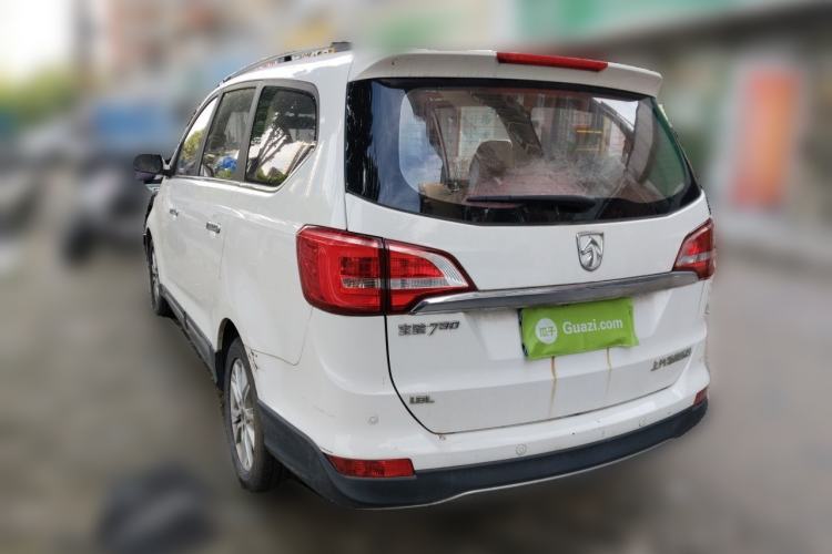 Used Baojun 730 2016 1.8L iAMT Luxury Model 7 Seats Rear Left 45 Deg